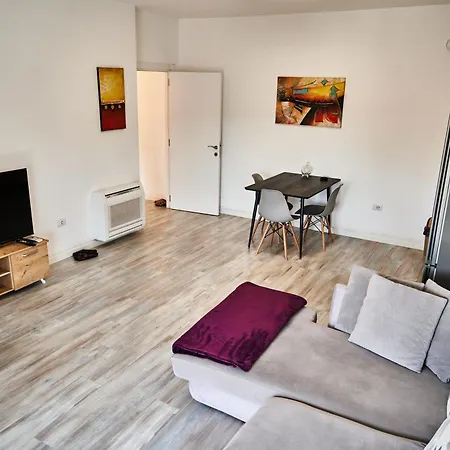 Kalpazo 21 Apartment *